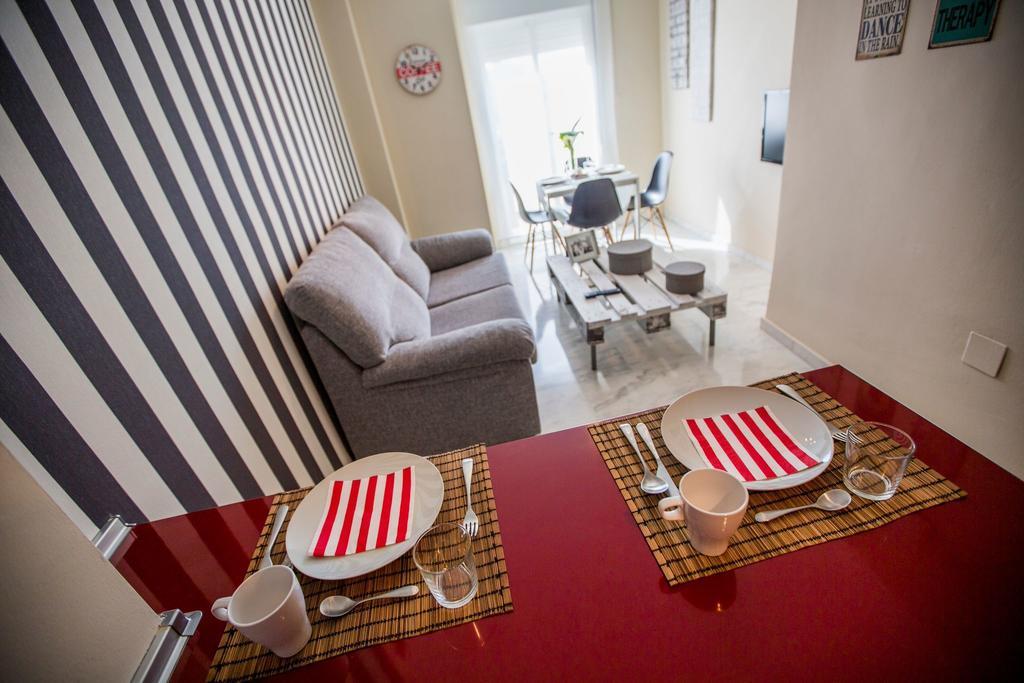 Ab Dominicum Apartamentos Малага Стая снимка