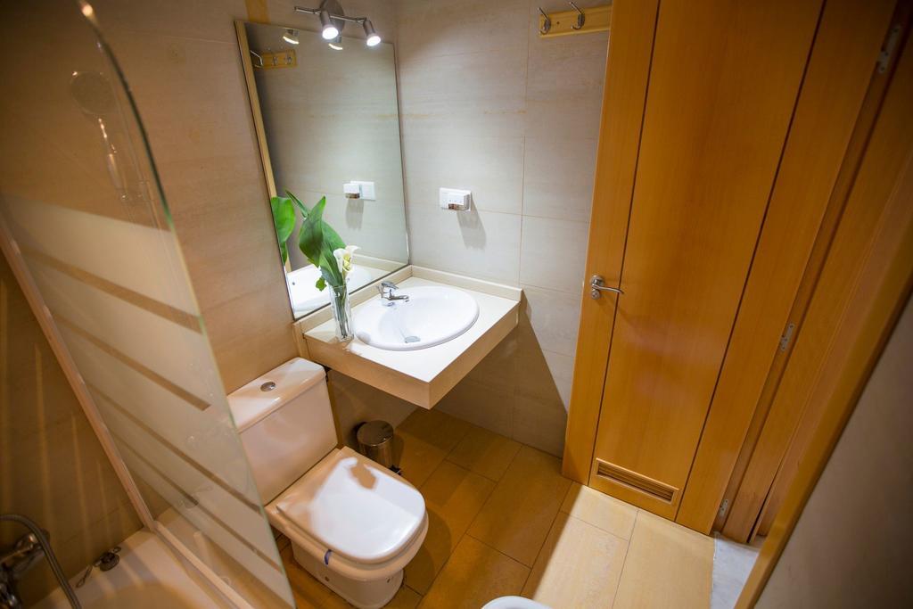Ab Dominicum Apartamentos Малага Стая снимка