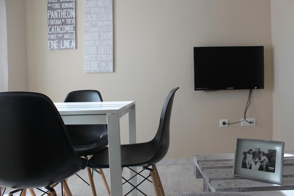 Ab Dominicum Apartamentos Малага Стая снимка